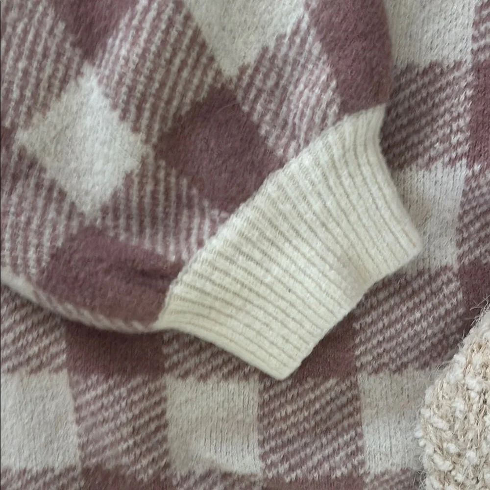 3/10 LOFT V-Neck Sweater Duo in Cream and Brown - Picture 4 of 7